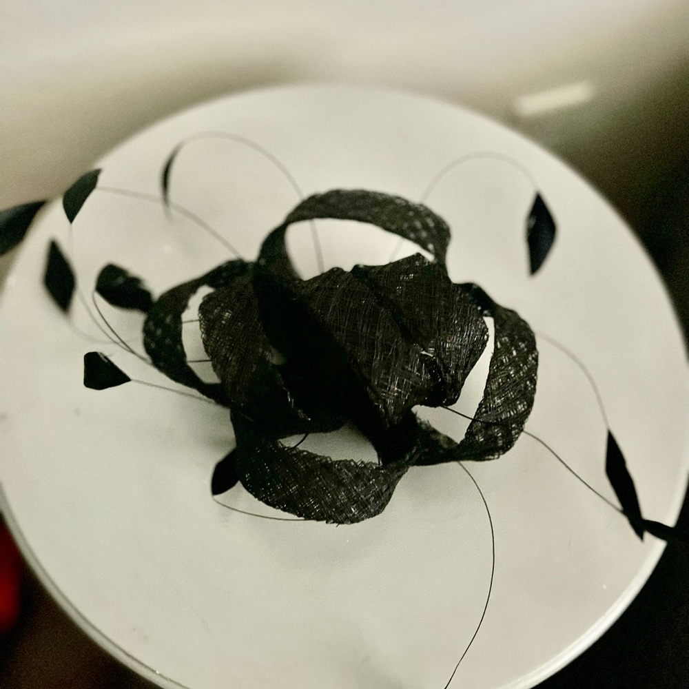 Elegant Black Fascinator Hat